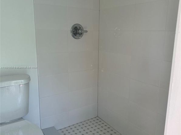 hialeah-florida-43959392 picture