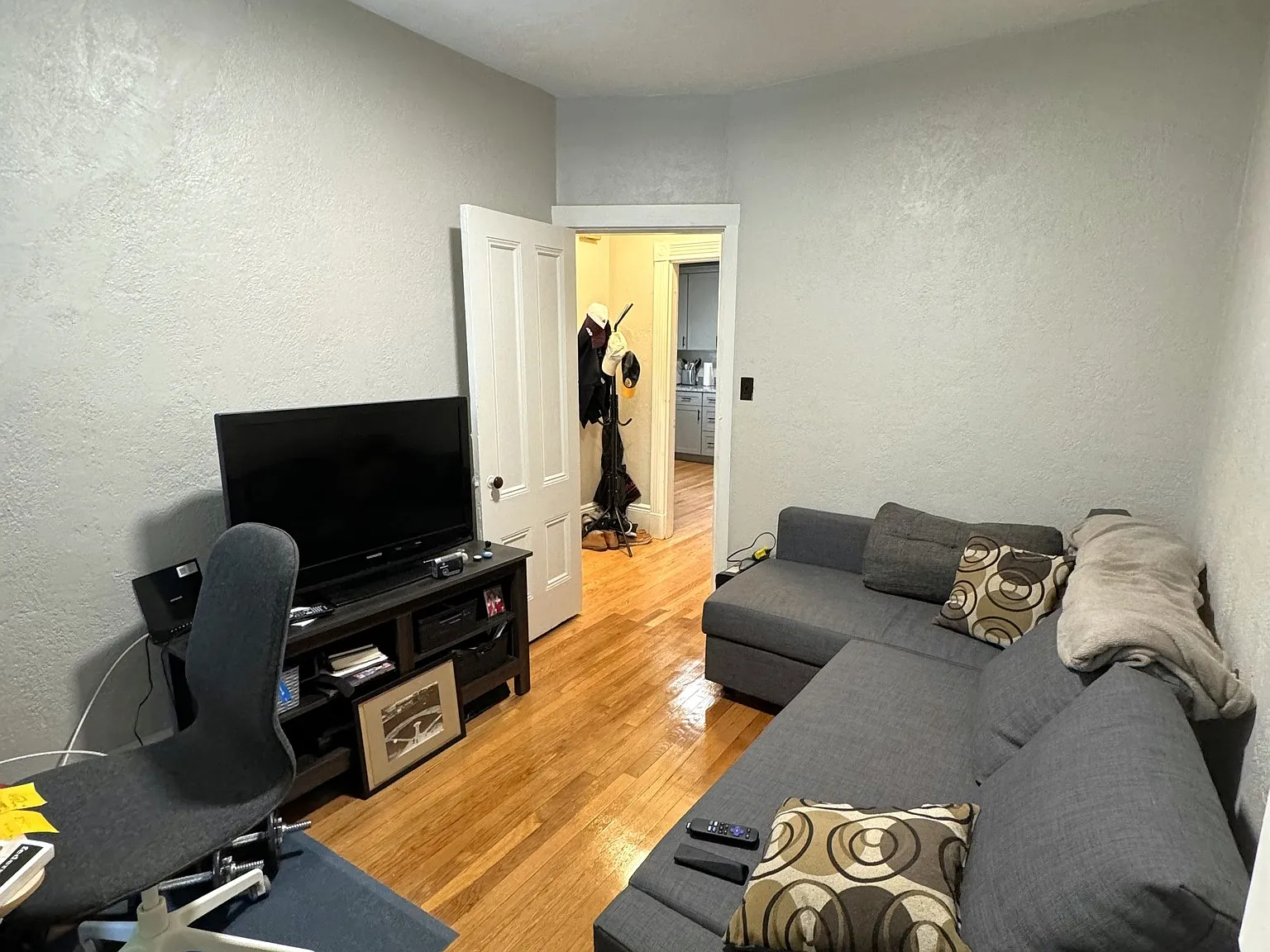 1 bed, 1.0 bath, $1,895 — Photo 4