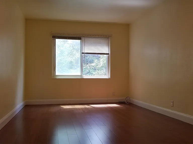 2726 Park Blvd — Photo 18