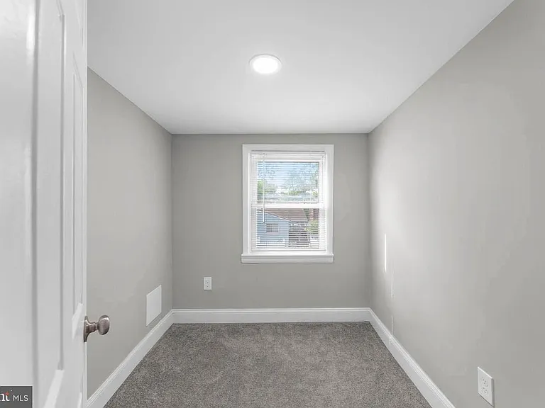 1111 Balboa Ave — Photo 23