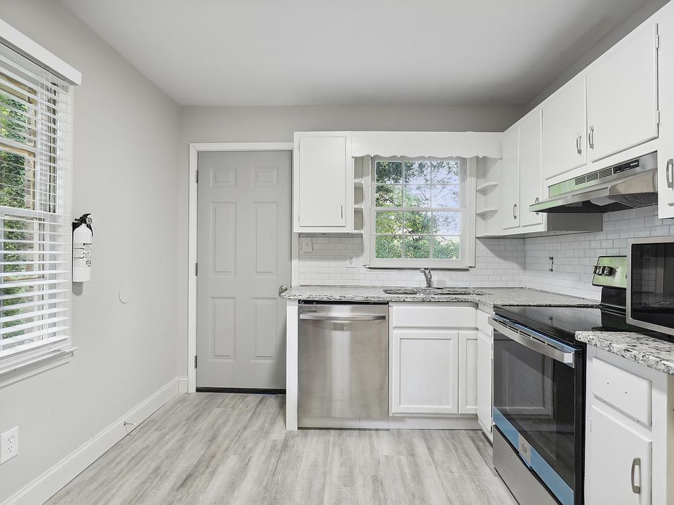 1st image of 110 S Hill St #13534431