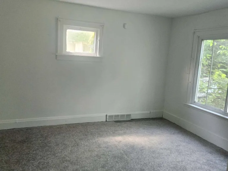 11205 Glenboro Dr — Photo 10