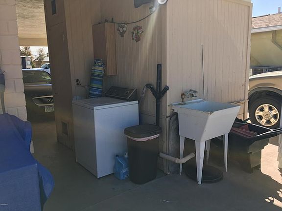 Outdoor laundry