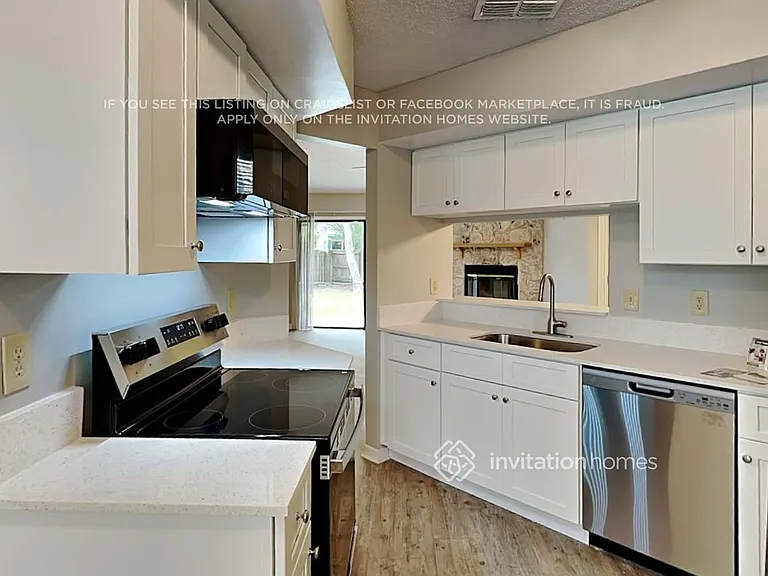 8096 Kilwinning Ln — Photo 6