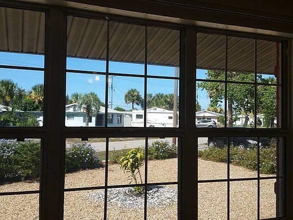 4th image of 37 River Shore Dr