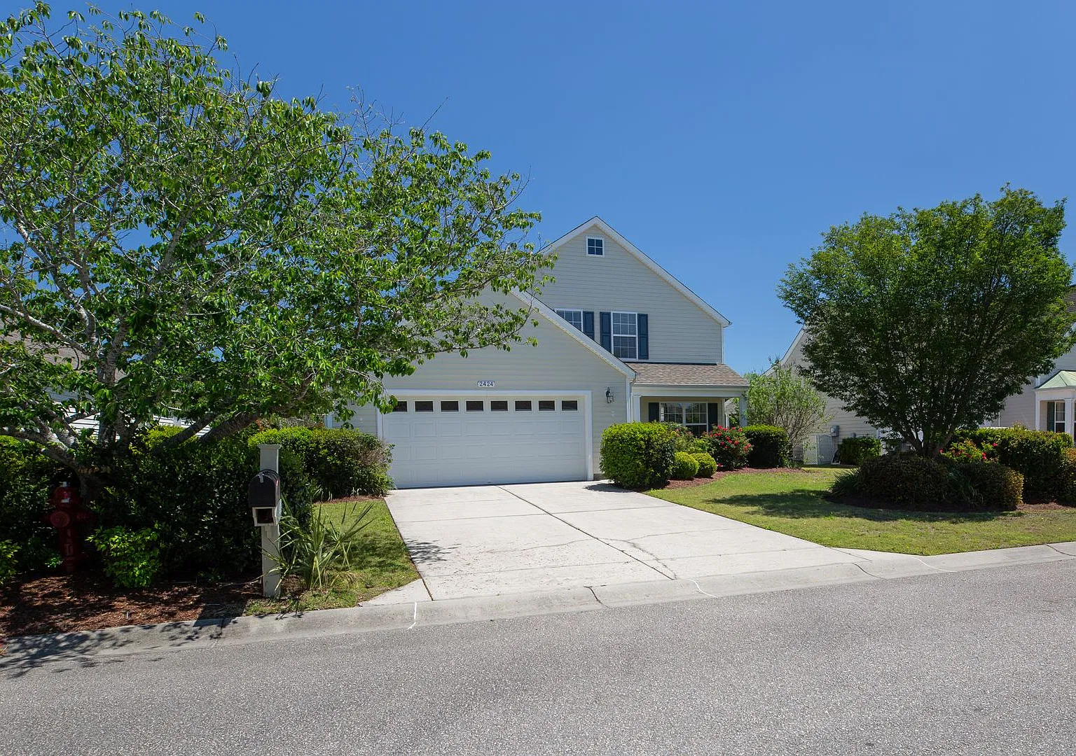 Picture-Perfect Home in The Farm at Carolina Forest — Photo 2