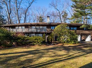 766 W Shore Dr, Kinnelon, NJ 07405