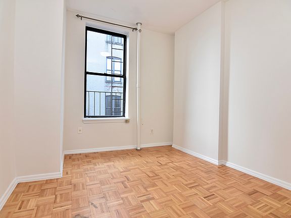 5th image of 138 W 133rd St #4S