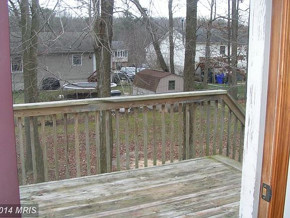 4th image of 32 Peppertree Cir