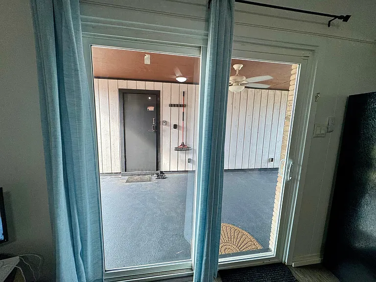 1305 Aswan Dr — Photo 15