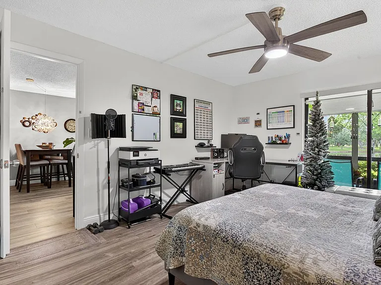 2308 S Cypress Bend Dr #123 — Photo 16