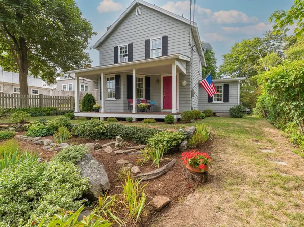 3 Willow Ln, Rockport, MA 01966