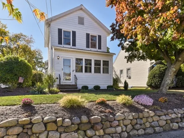 106 Diamond Bridge Ave, Hawthorne Boro, NJ 07506