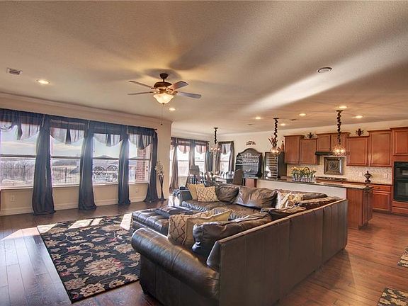 3rd image of 1943 Hacienda Heights Ln