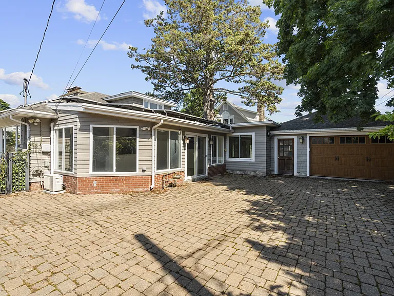 25 Crescent Bluff Ave — Photo 27