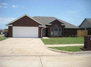 1502 SW 69th St, Lawton, OK 73505