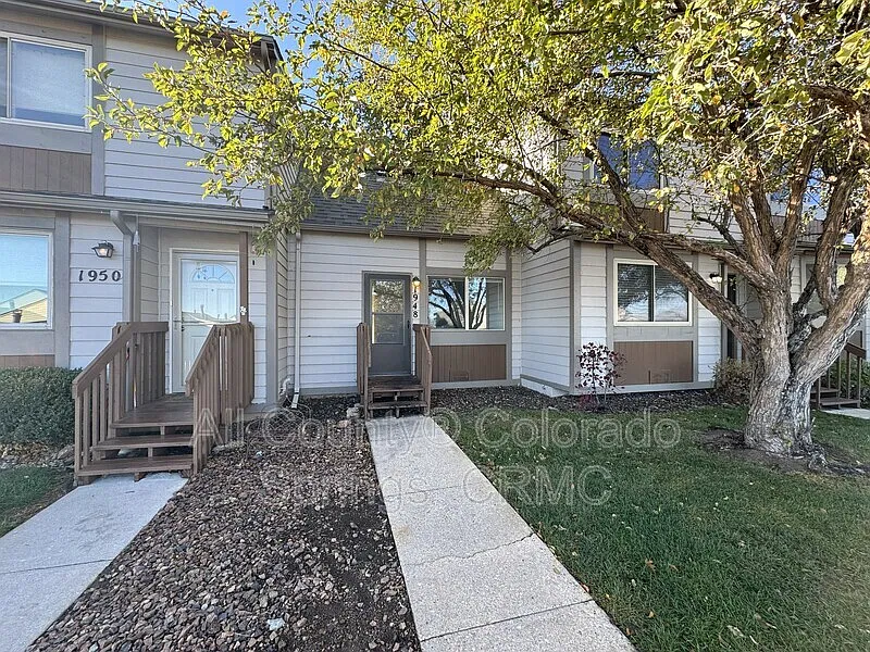 Studio, 1.5 bath, 762 sqft, $1,295 — Photo 2