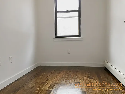 Rented by aptsandlofts.com | media 26