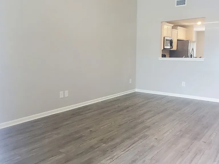 421 Tristan Way — Photo 3