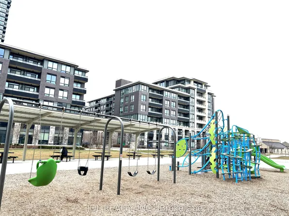 25 Water Walk Dr, Markham, ON