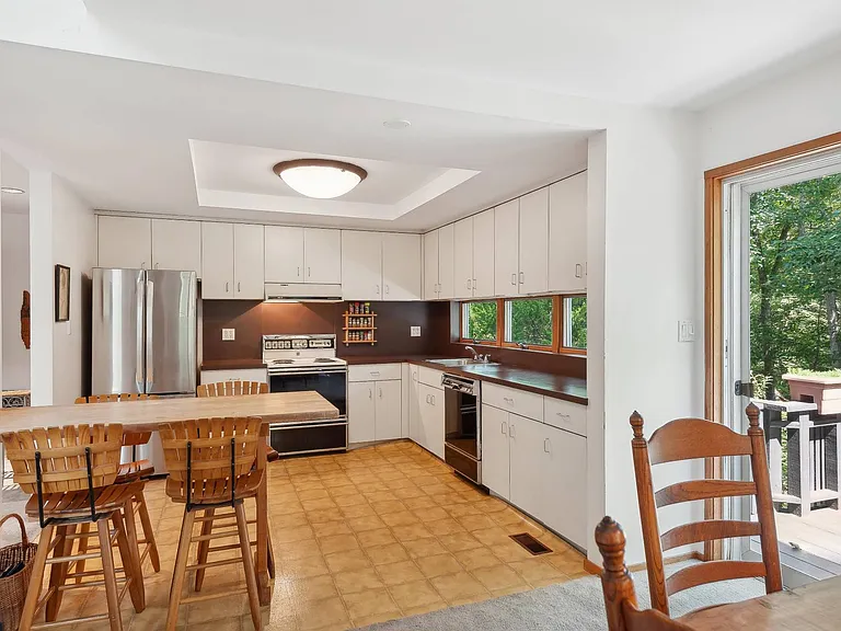 6 Eli Cir — Photo 8
