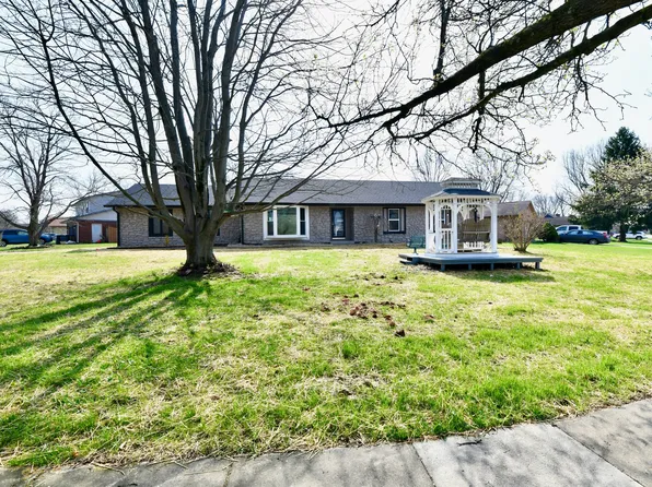 3151 Prairie Dr, Greenwood, IN 46142