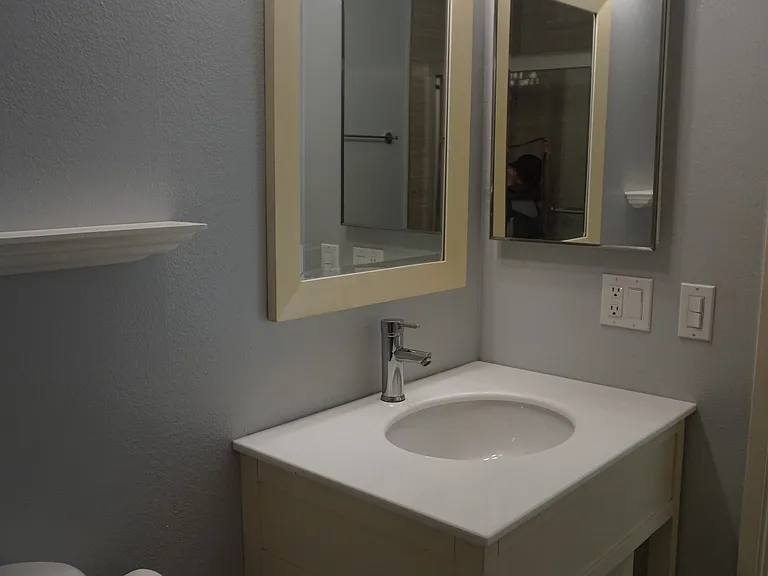 3722 Hughes Ave #19 — Photo 12