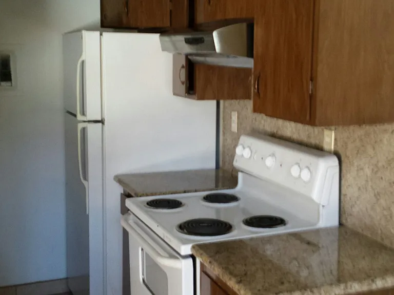 1257 Park Ave #12 — Photo 2