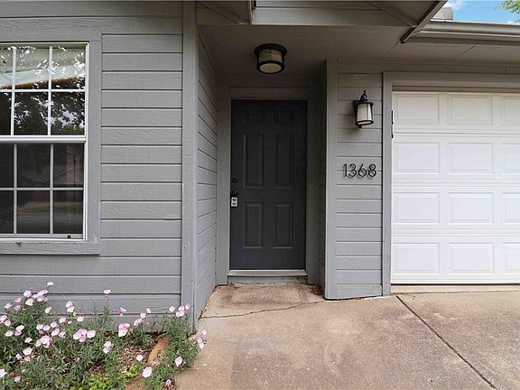 2nd image of 1368 N Caddo Ave