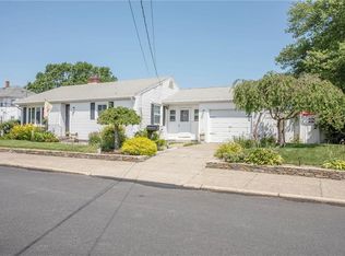 40 Federal St, Pawtucket, RI 02861