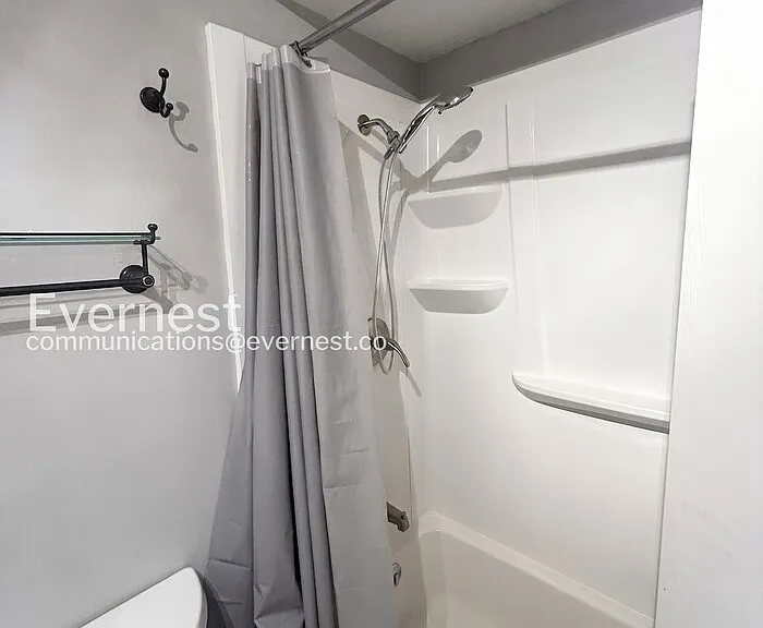 935 Saturn Dr #106 — Photo 9