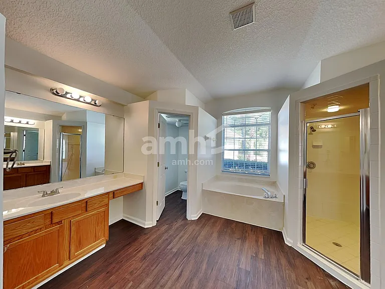 341 Diana Ct — Photo 14