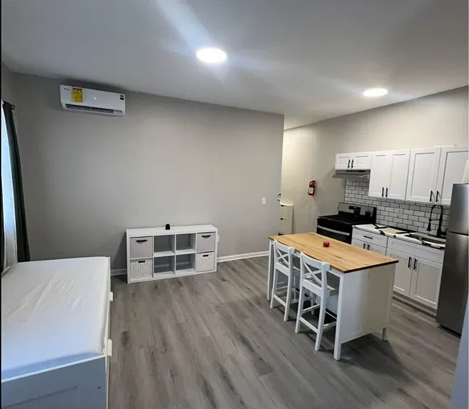 496 W State St #6 — Photo 5