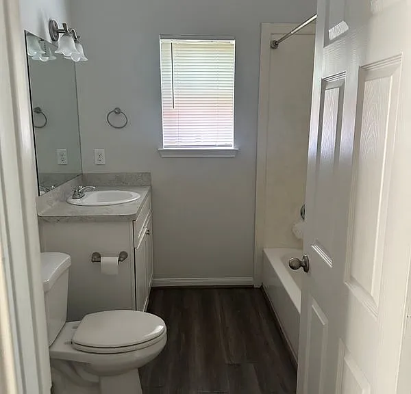 8718 Scott St #B — Photo 5