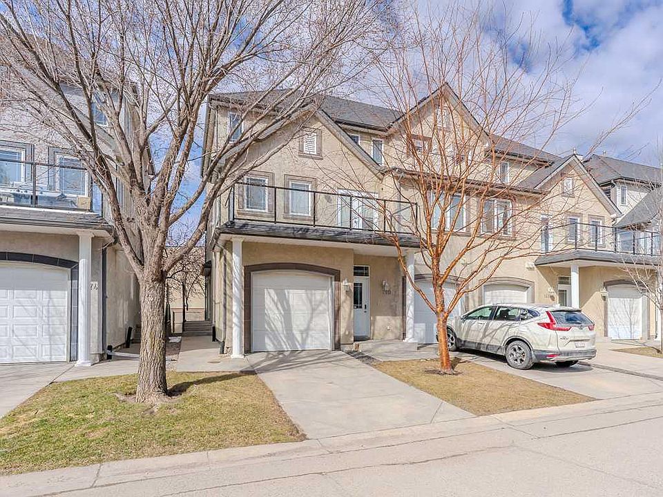 1st image of 172 E Simcoe Pl SW