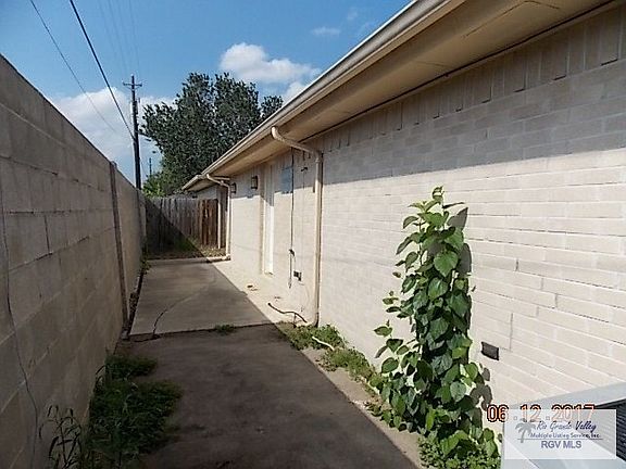 4th image of 122 Willow Cir