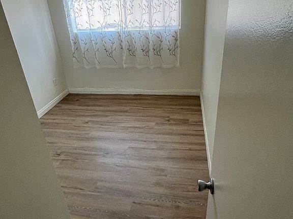 3rd image of 520 E Clara St APT 3