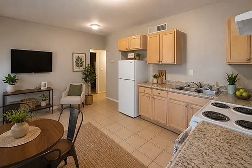 1305 E San Antonio Ave #B Photo 1