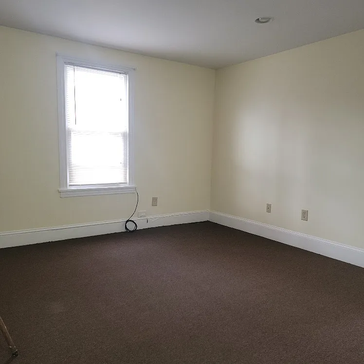 Building Photo - 3004 N Washington St #2