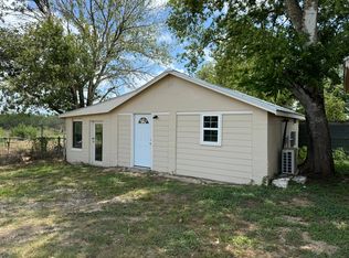 13942 Old Corpus Christi Rd #2, Elmendorf, TX 78112