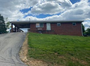 374 Hartshaw Dr, Greeneville, TN 37743