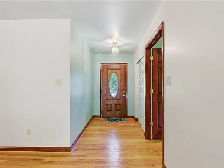 45320 Barefoot Dr — Photo 4