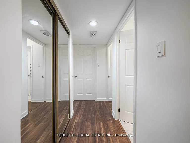 500 Glencairn Ave #303 — Photo 17