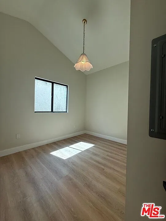 1 bed, 1.0 bath, 550 sqft, $2,350 — Photo 4