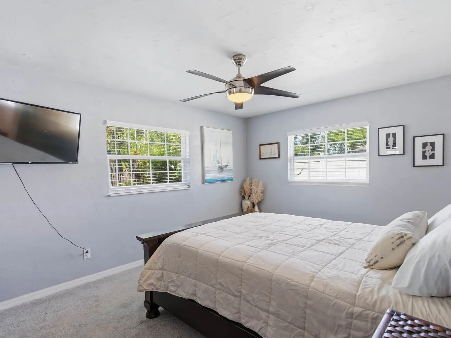 4 bed, 2042 sqft, $6,500 — Photo 2
