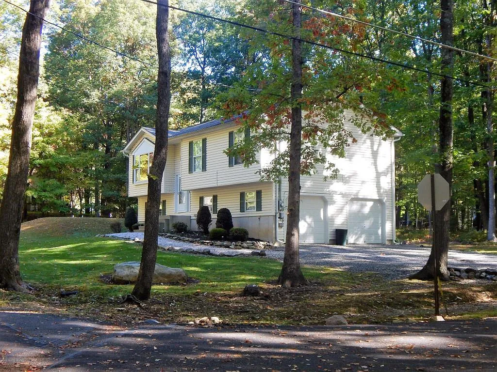 4210 Forest Dr photo 1