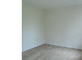 479 Chastleton Dr, Hampton, GA 30228