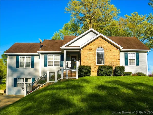 1802 Maple Avenue, Georgetown, IN 47122