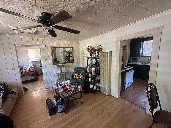 3rd image of 996 Gilstrap Ave