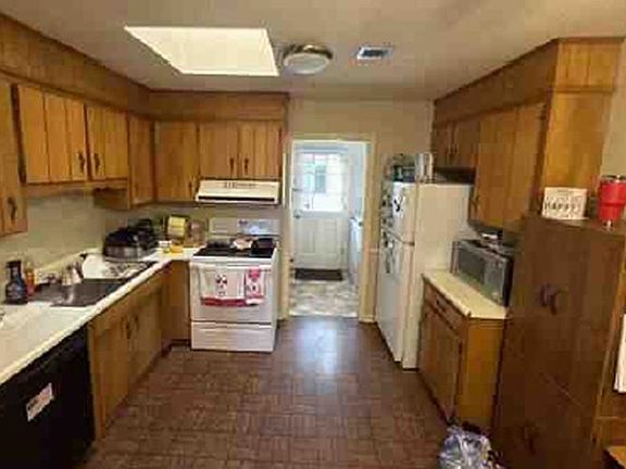 4th image of 103 Diehl Ct
